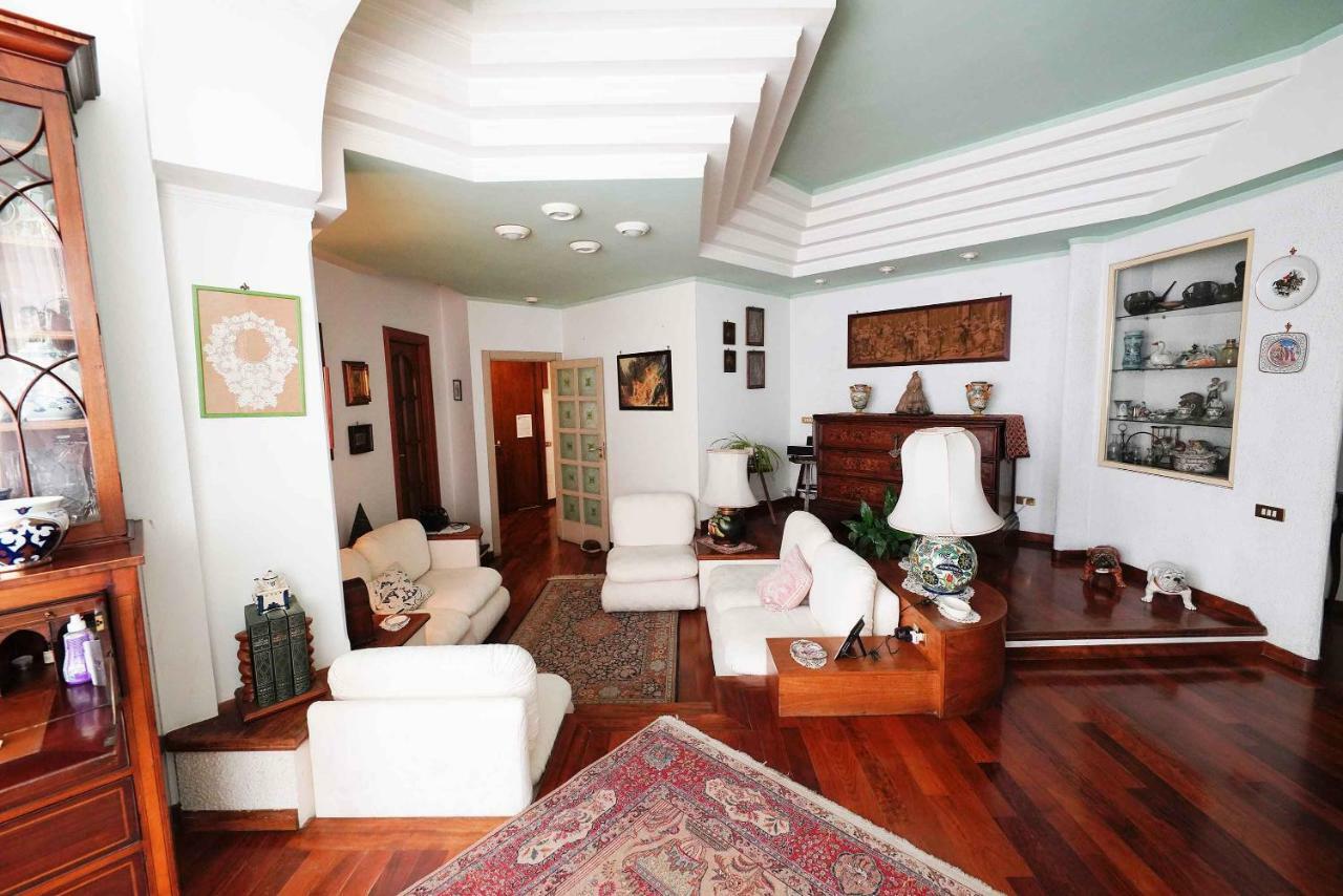 Casa Argentino Bed & Breakfast Napoli Bagian luar foto